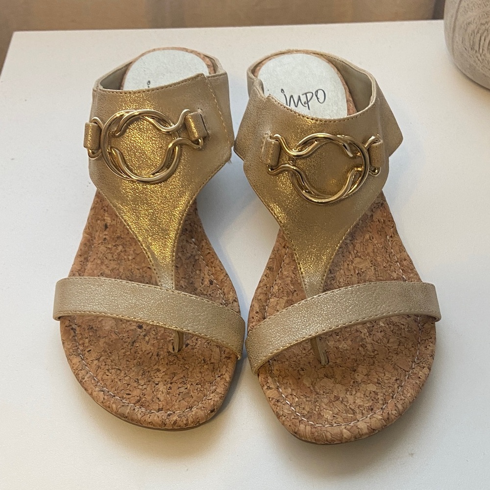 Impo Metallic Gold Women's Sandals size 8m nwt